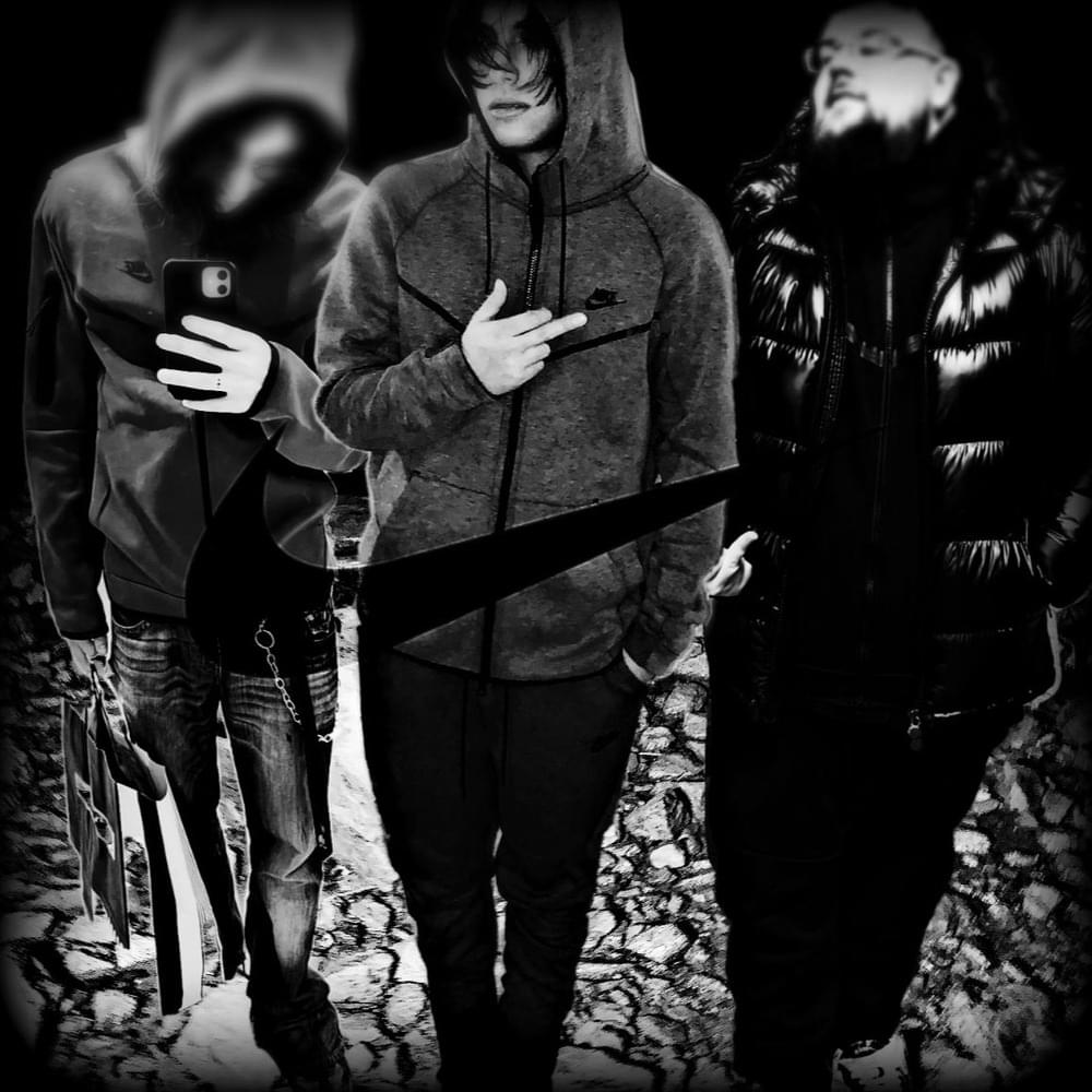 Album cover art for "nike tec" by Ricky Chix & Joeyy & Marlon DuBois
