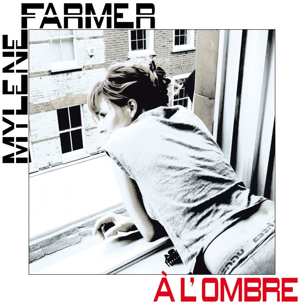 Album cover art for "À L’ombre" by Mylène Farmer