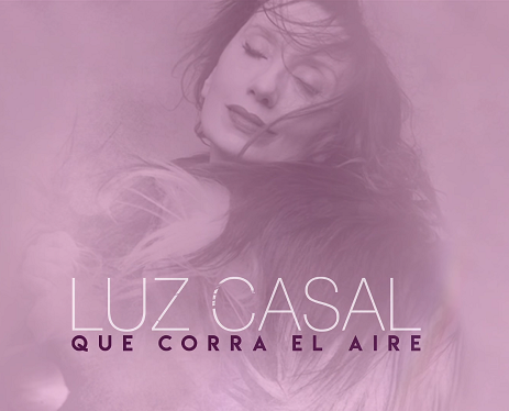 Album cover art for "Que corra el aire" by Luz Casal
