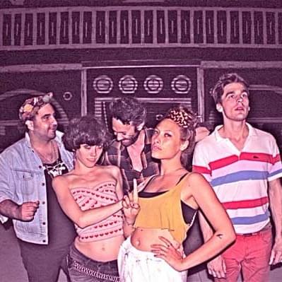 Cover image for Friends