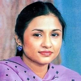 Cover image for Nayyara Noor