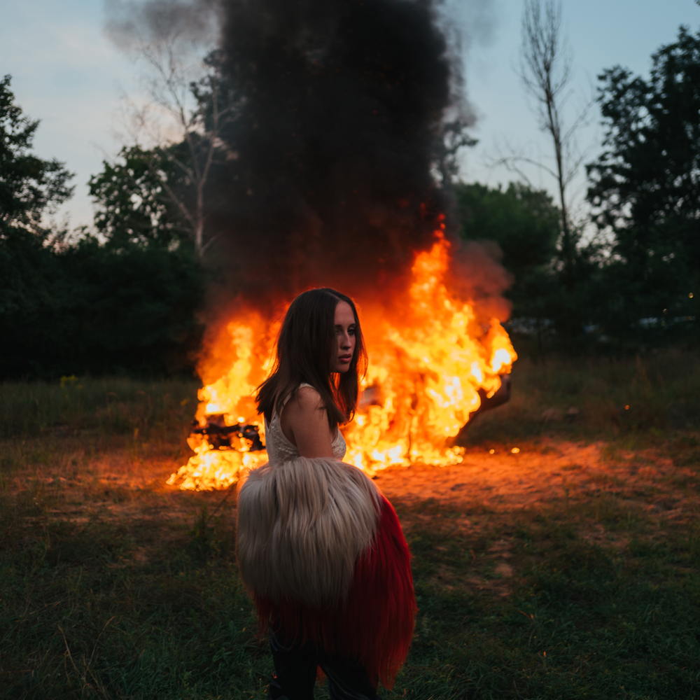 Album cover art for "Hero" by Alice Merton