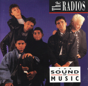 Album cover art for "She Goes Nana" by The Radios