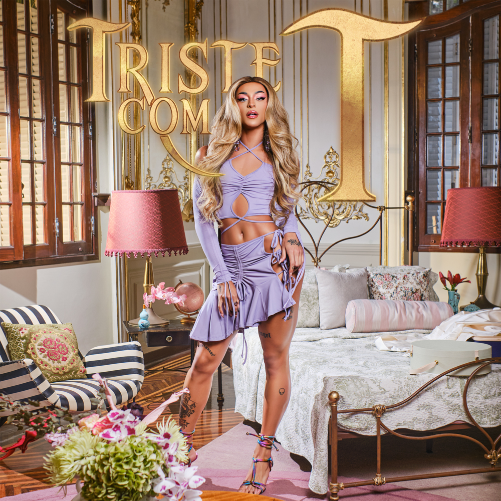 Album cover art for "Triste com T" by Pabllo Vittar