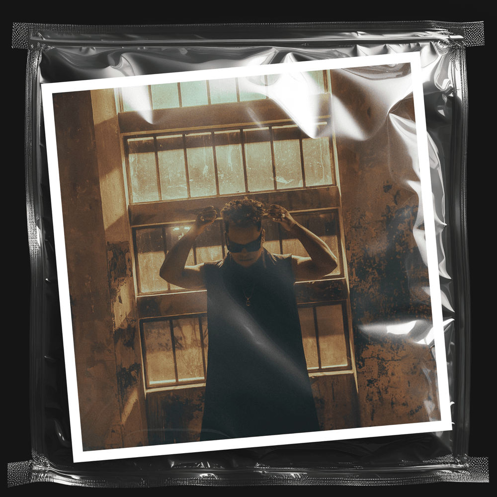Album cover art for "Épico" by Redimi2