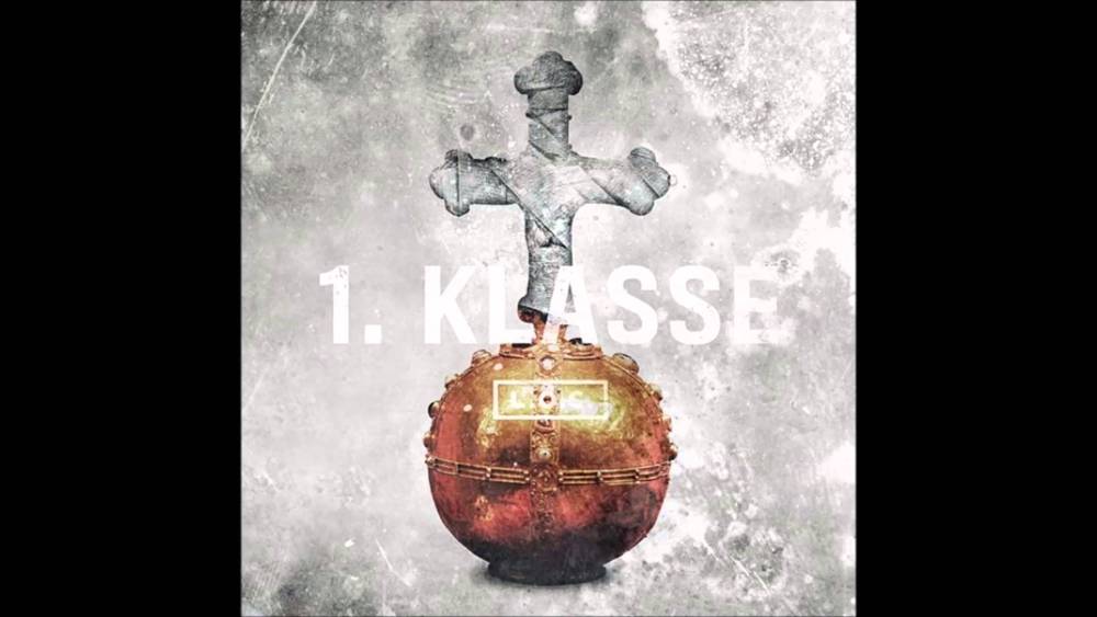 Album cover art for "1. Klasse" by L.O.C.