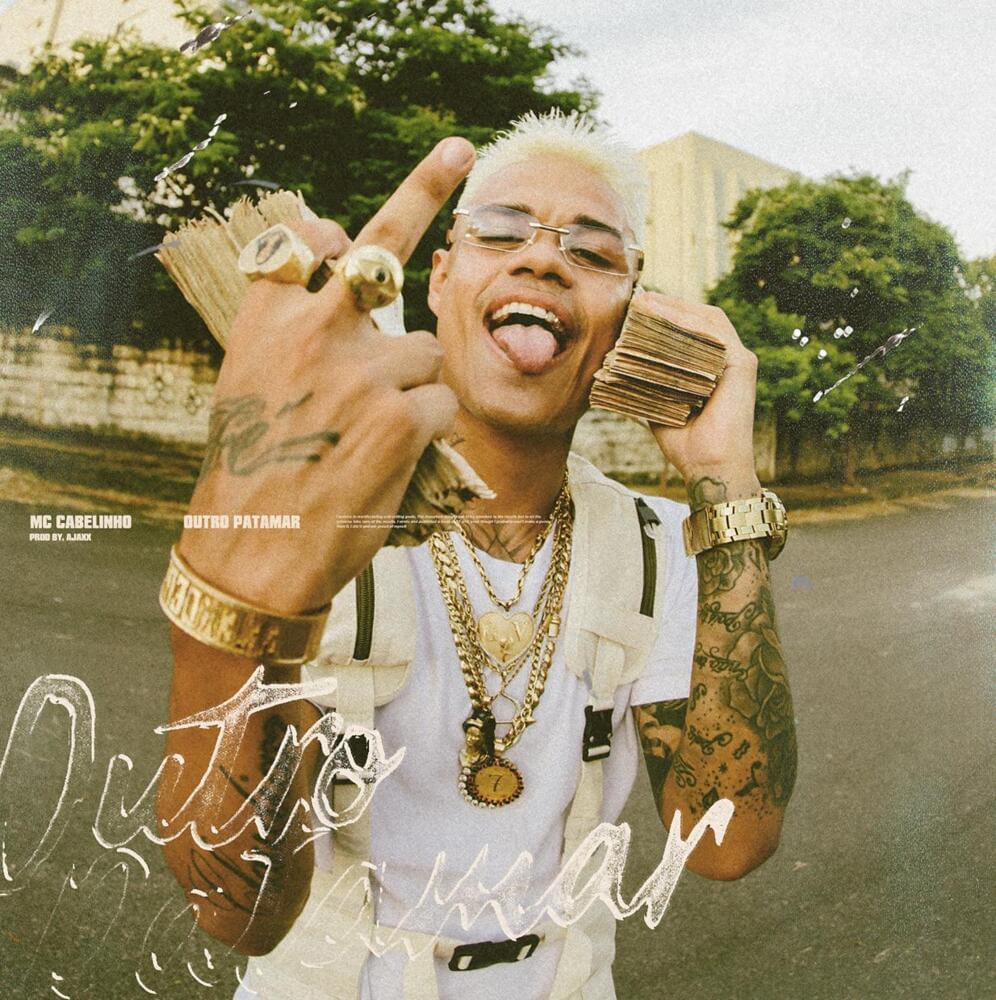 Album cover art for "Outro Patamar" by MC Cabelinho