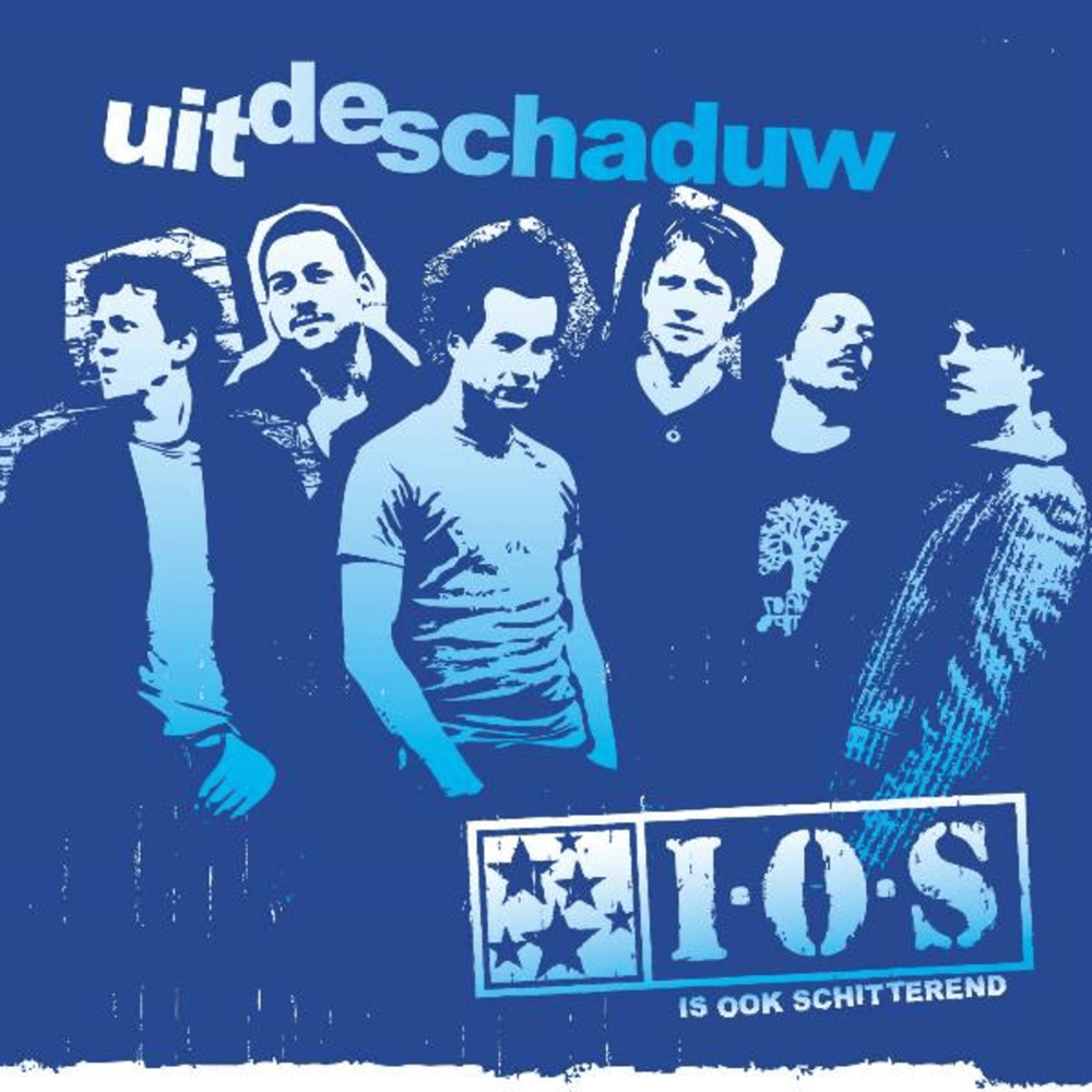 Album cover art for "Uit de Schaduw" by IOS