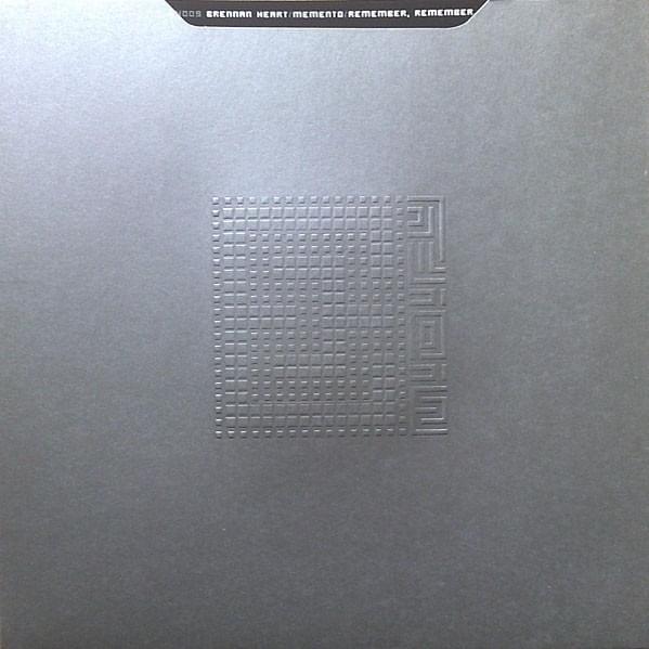 Cover image for Memento / Remember, Remember...