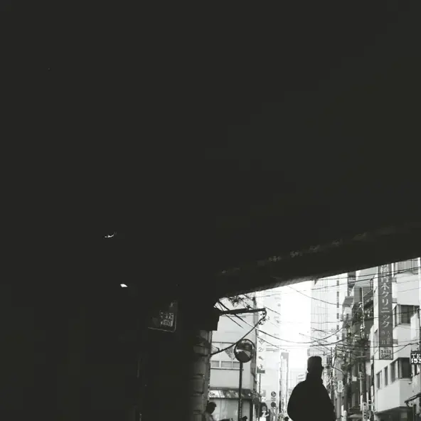 Album cover art for "興味 (Interest)" by ACE COOL