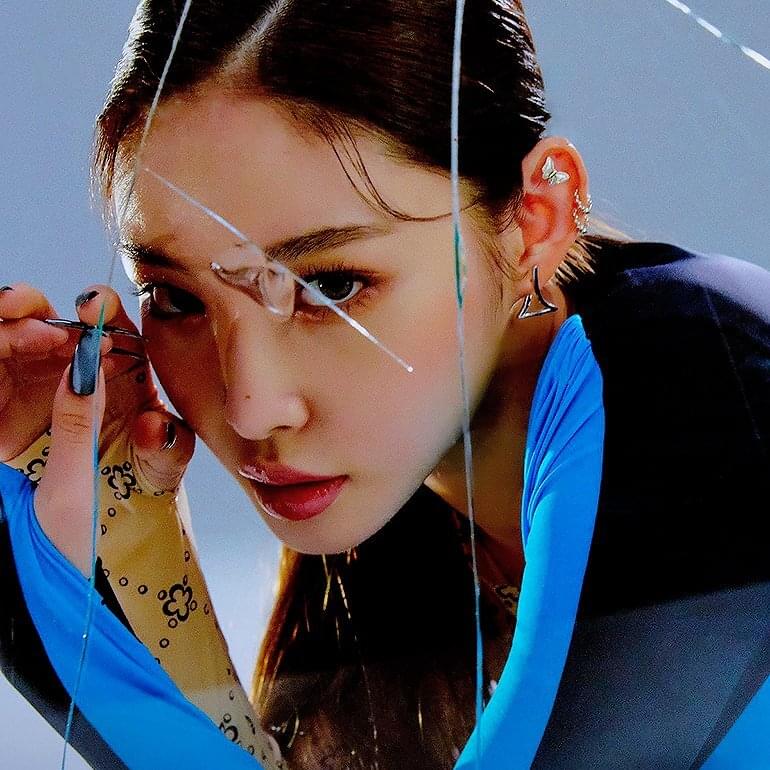 Album cover art for "QUERENCIA (Epilogue)" by CHUNG HA
