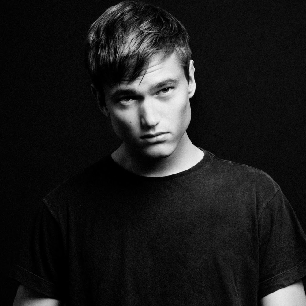Adrian Lux Profile Picture Photo of Adrian Lux