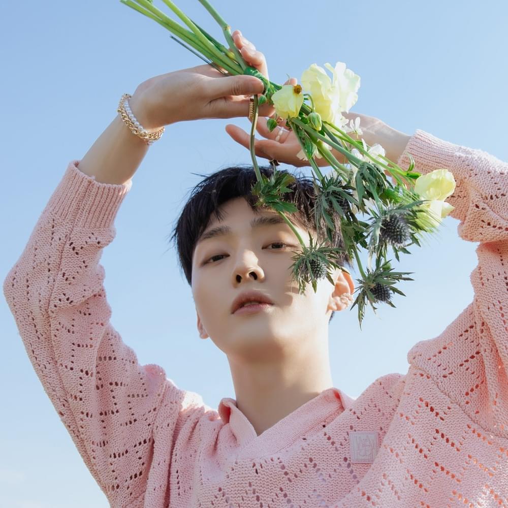 Photo of YOON JI SUNG (윤지성)