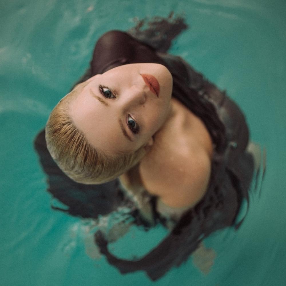 Photo of Elley Duhé