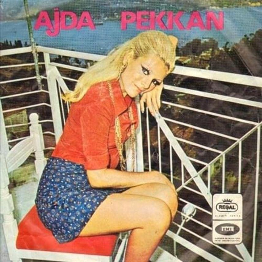 Album cover art for "Bang Bang" by Ajda Pekkan