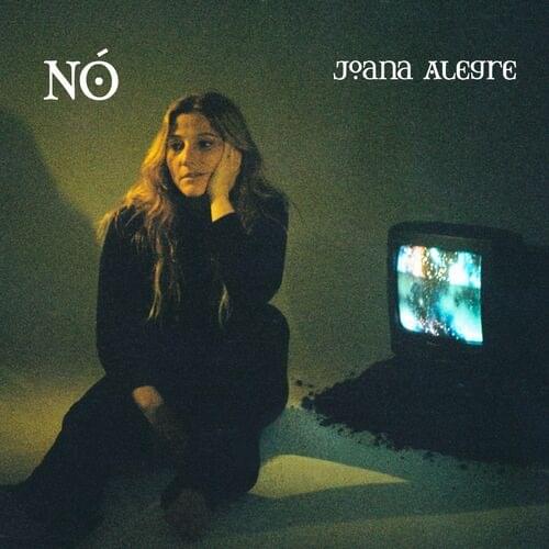 Album cover art for "Nó" by Joana Alegre
