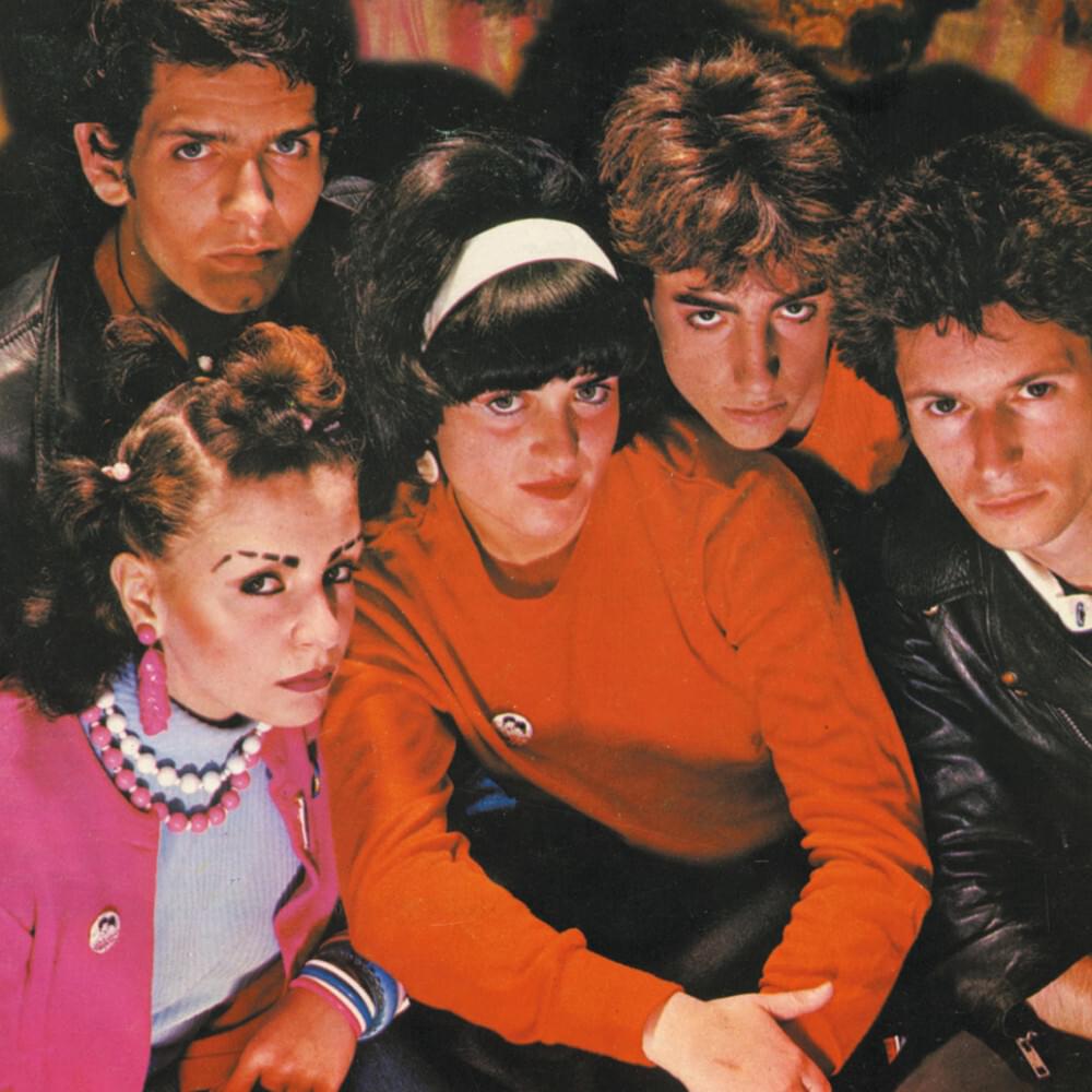Alaska Y Los Pegamoides Profile Picture Photo of Alaska Y Los Pegamoides