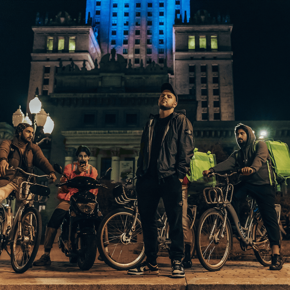 Album cover art for "Jak żyć w WWA?" by Kaz Bałagane