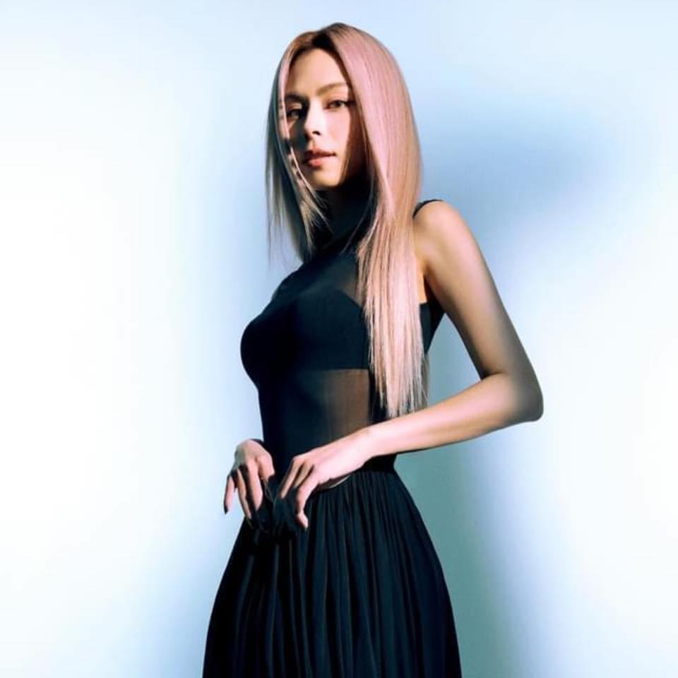 Cover image for 李幸倪 (Gin Lee)