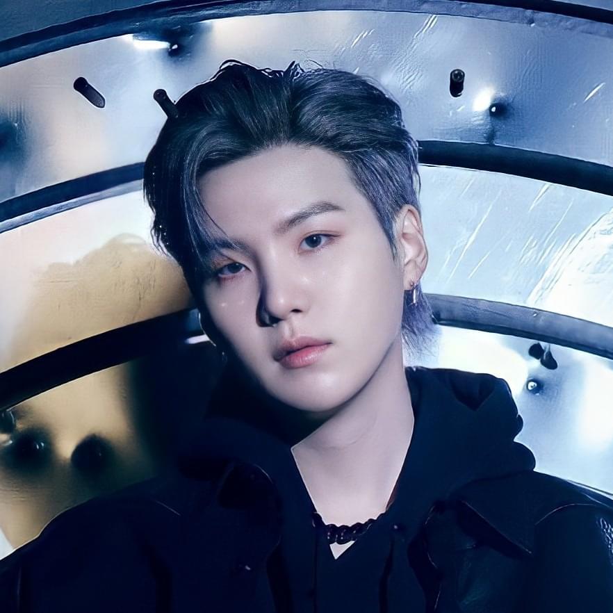 Photo of SUGA (슈가)