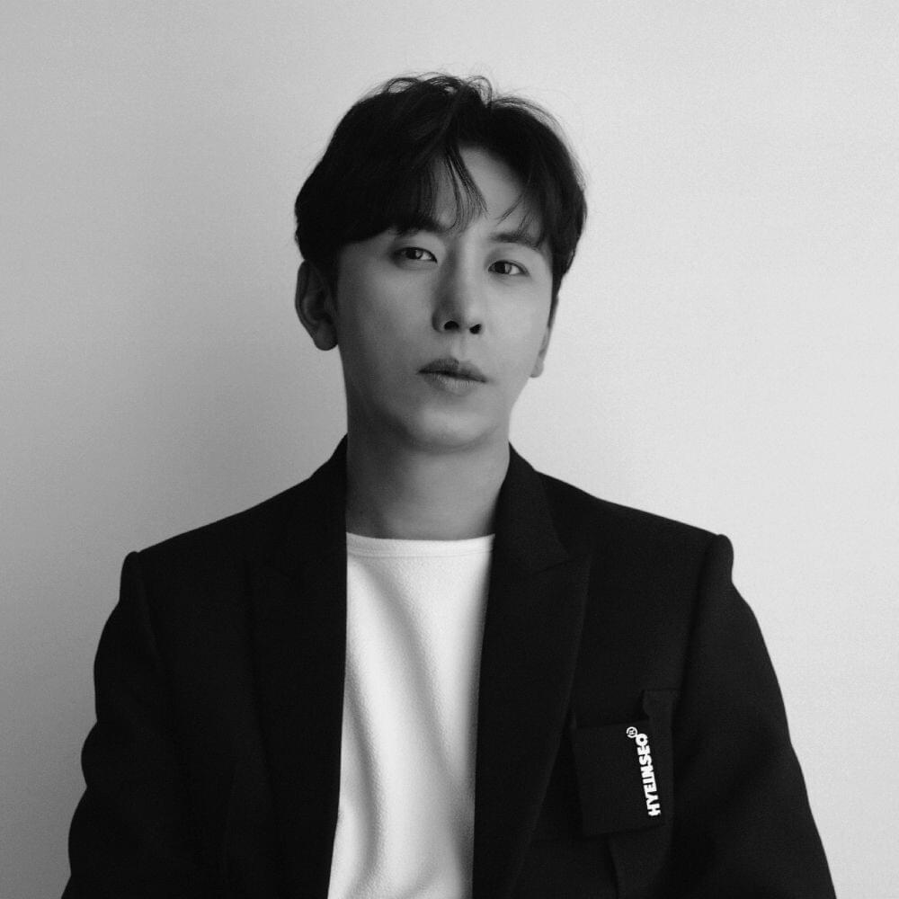 Cover image for Lee Won Seok (이원석)