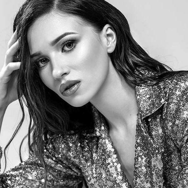 Cover image for Ioana Ignat