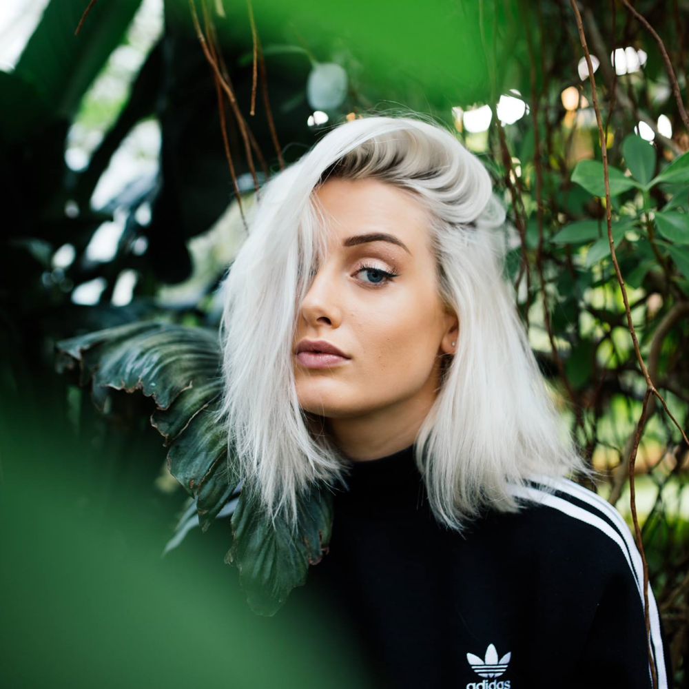 Cover image for Emilie Adams