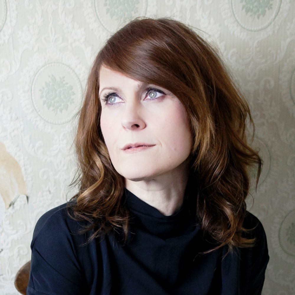 Alison Moyet Profile Picture Photo of Alison Moyet