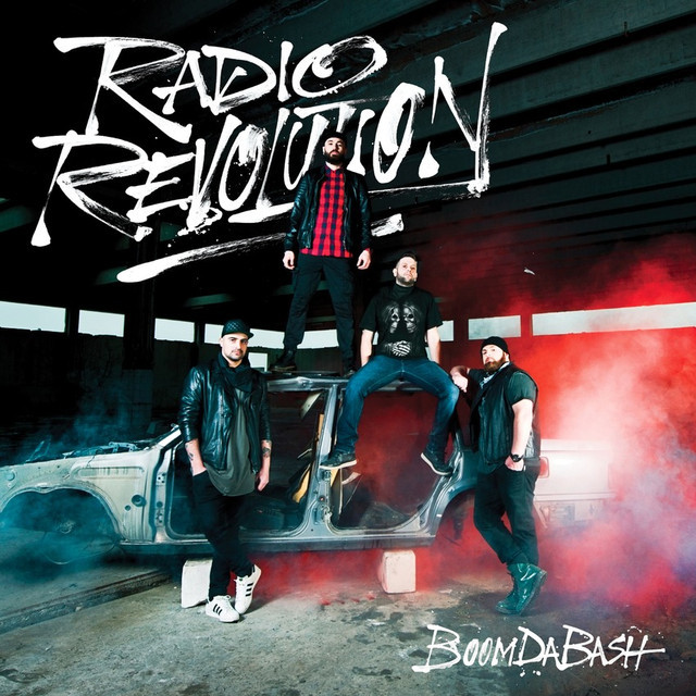 Cover image for Radio Revolution