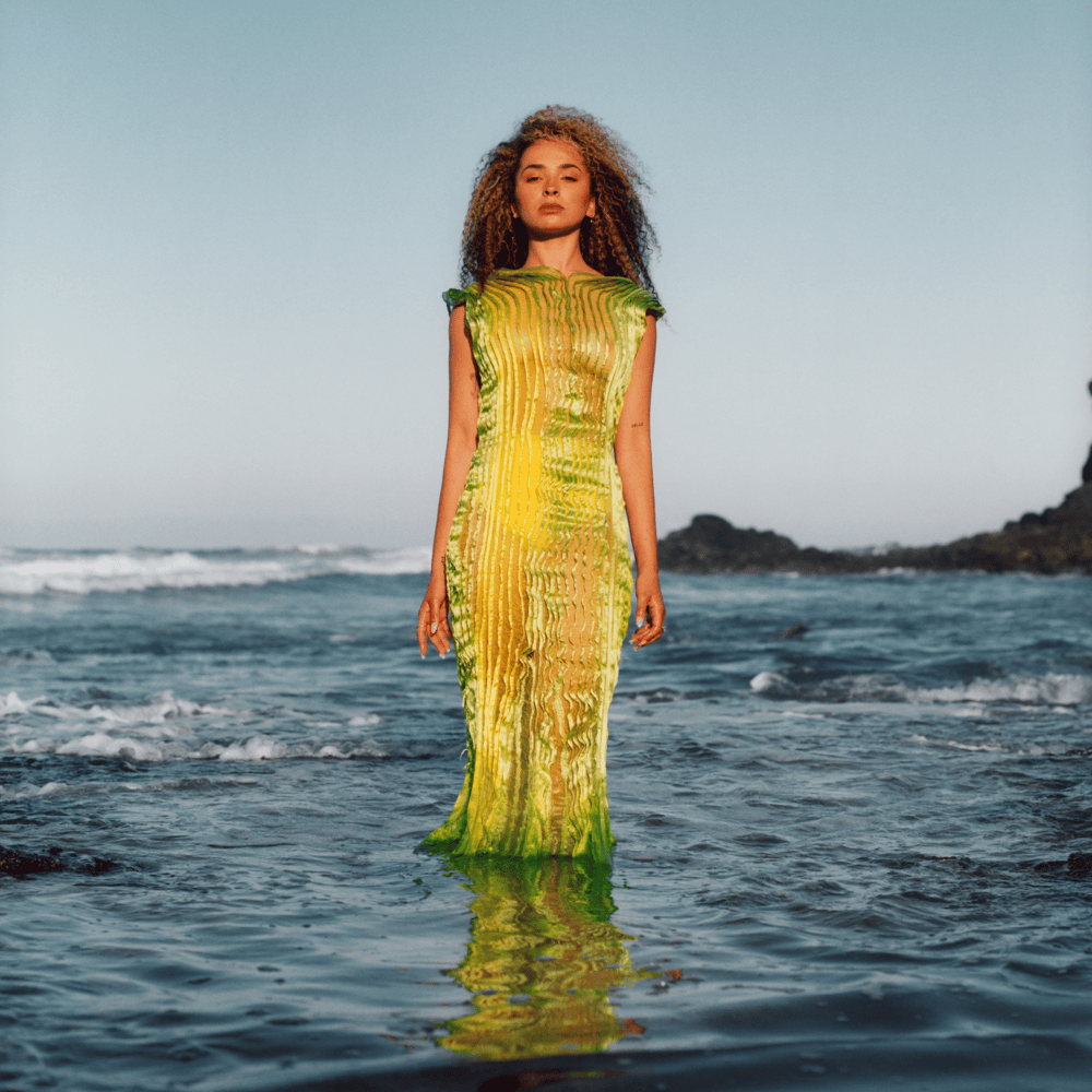 Album cover art for "ain’t no love that blind" by Ella Eyre