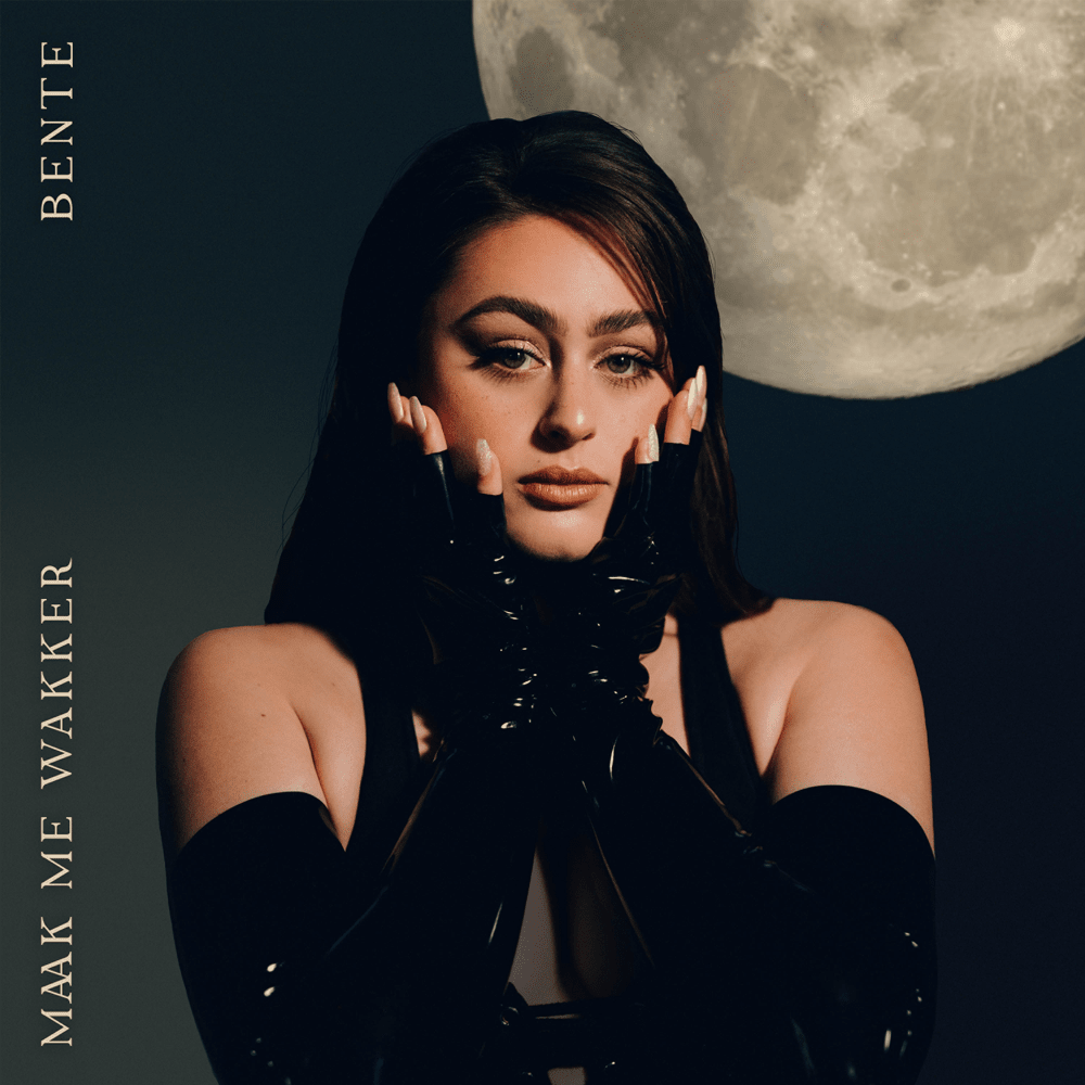 Album cover art for "Maak Me Wakker" by Bente
