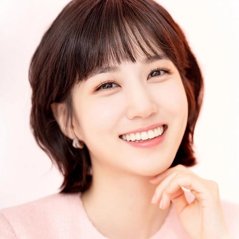 Photo of Park Eunbin (박은빈)