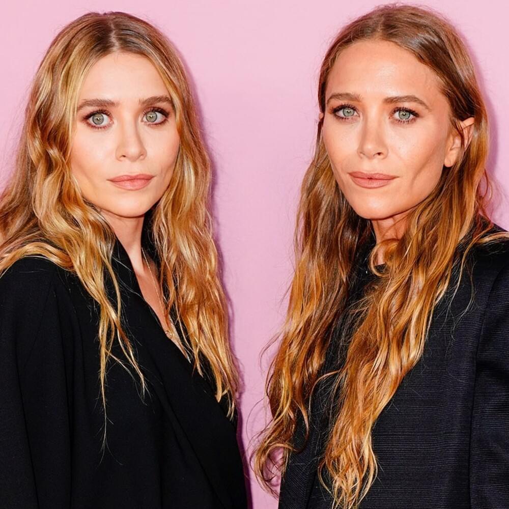 Cover image for Mary Kate & Ashley Olsen