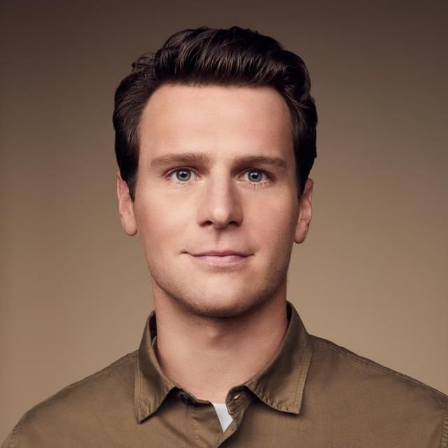 Photo of Jonathan Groff