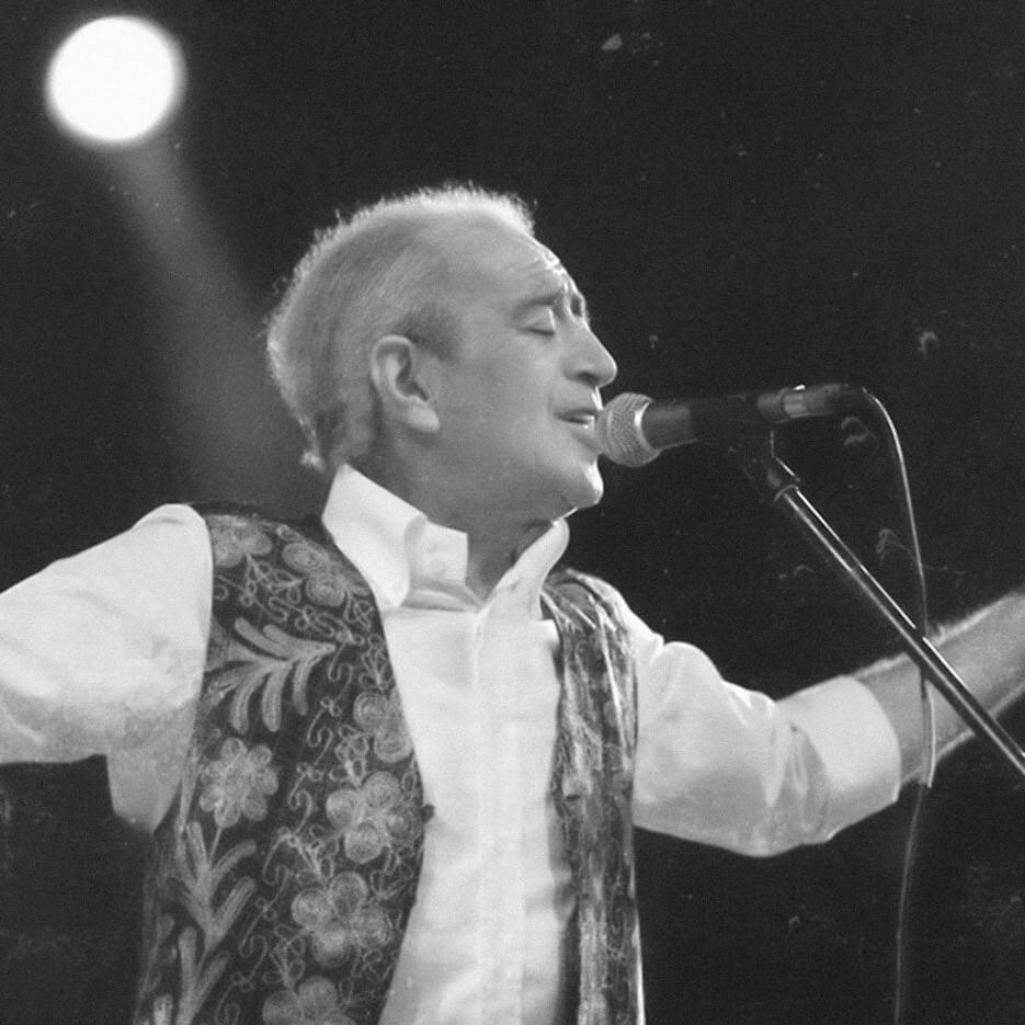 Photo of Edip Akbayram