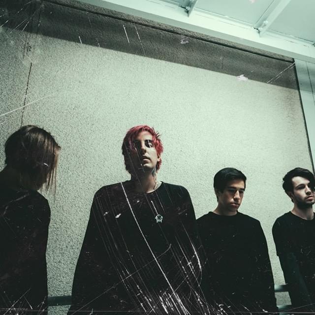 Cover image for Capsize