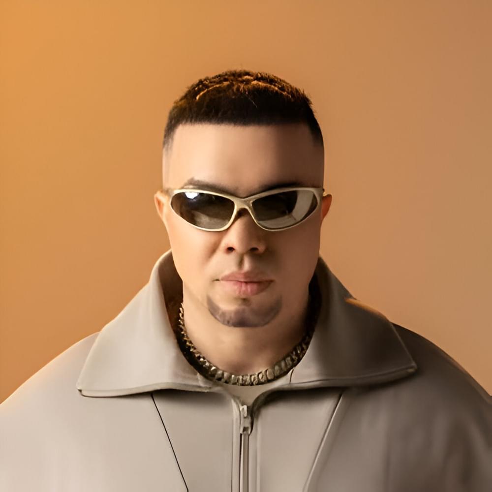 Photo of Alex Zurdo