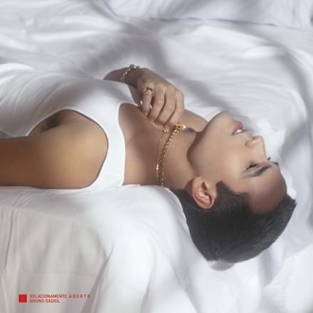 Album cover art for "Relacionamento a b e r t o" by Bruno Gadiol
