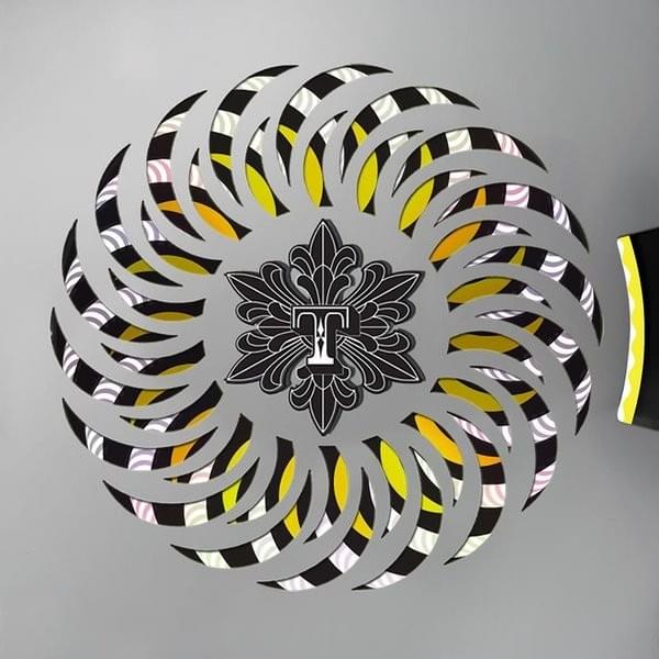 Cover image for SOLAR DELUXE