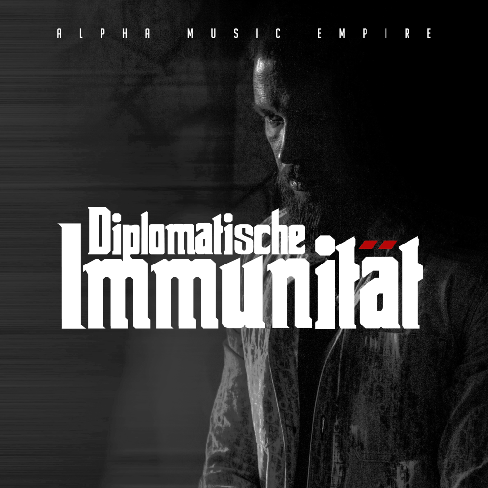 Album cover art for "DIPLOMATISCHE IMMUNITÄT" by Kollegah
