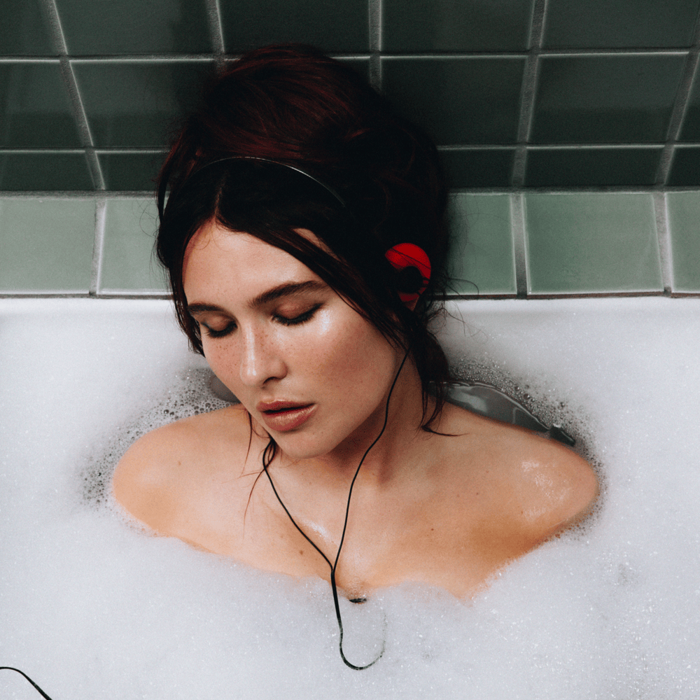 Album cover art for "Side Effects" by Mimi Webb