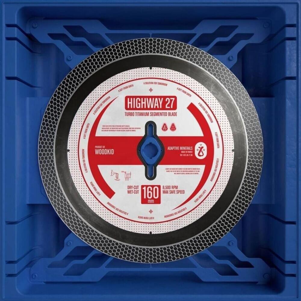 Album cover art for "Highway 27" by Woodkid