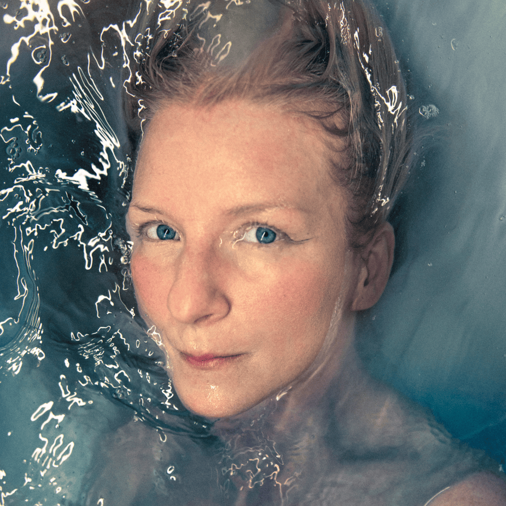 Album cover art for "innocence of sound" by ionnalee