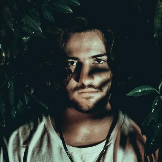 Cover image for LECADE
