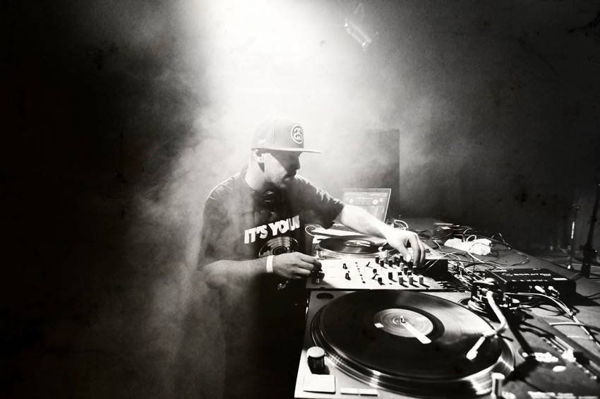 Cover image for DJ B