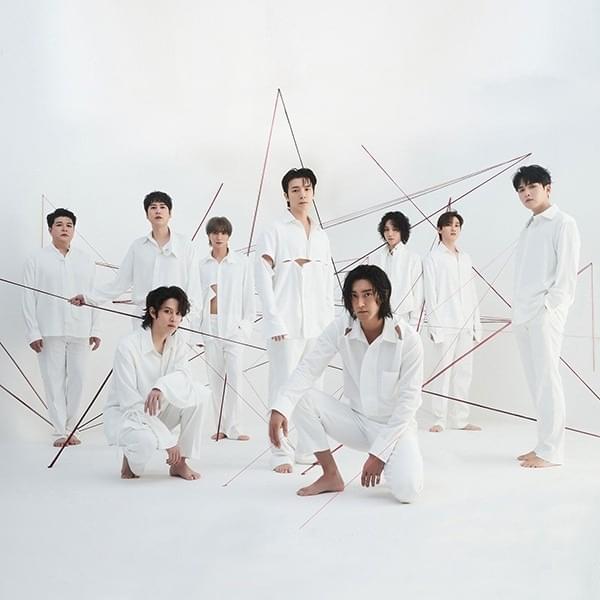 Photo of SUPER JUNIOR