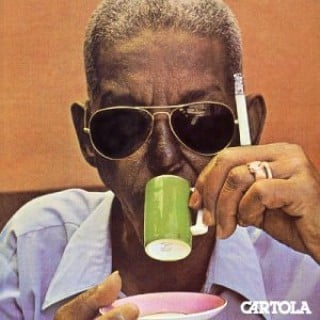 Album cover art for "Verde Que Te Quero Rosa" by Cartola