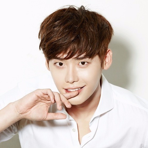 Lee Jong Suk Profile Picture Photo of Lee Jong Suk