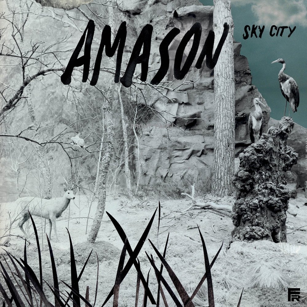 Kelly by Amason