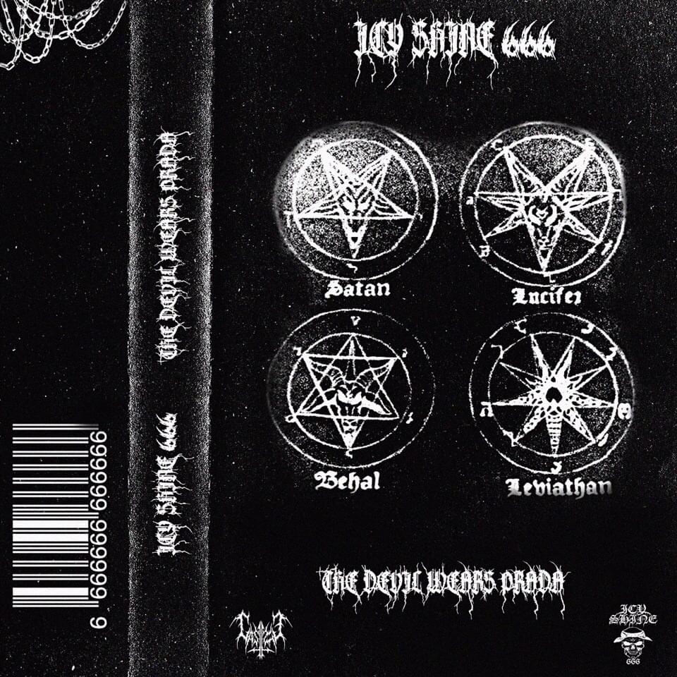 Cover image for The Devil Wears Prada